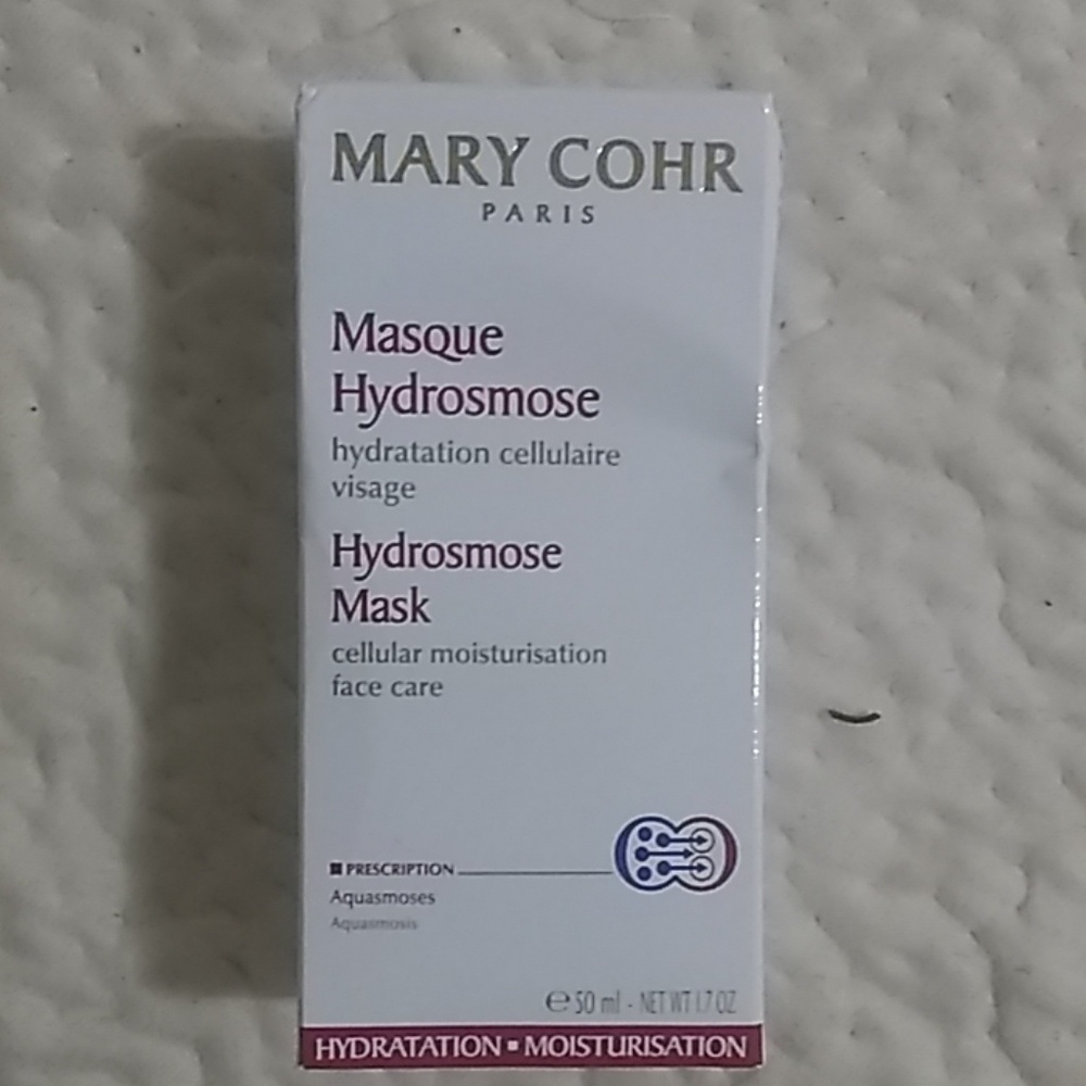 Hydrosmose mask by Mary Cohr